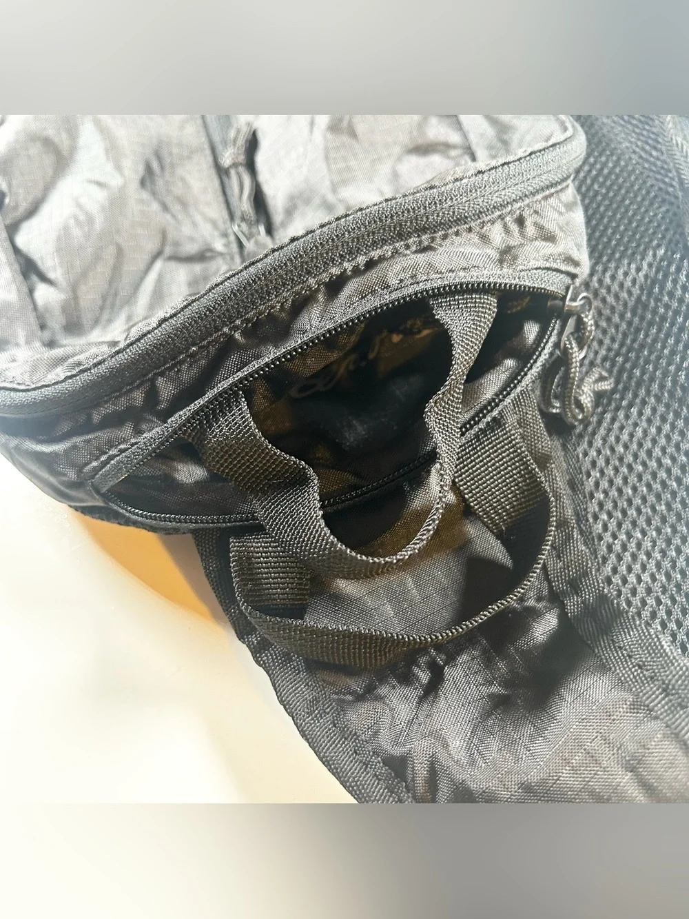 Eddie Bauer Stowaway 10L Sling Pack Bag Backpack